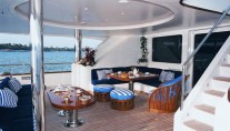 DESAMIS B aft deck